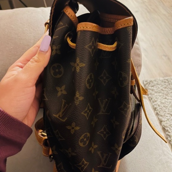 Authentic Louis Vuitton Montsouris MM Backpack - Picture 3 of 7